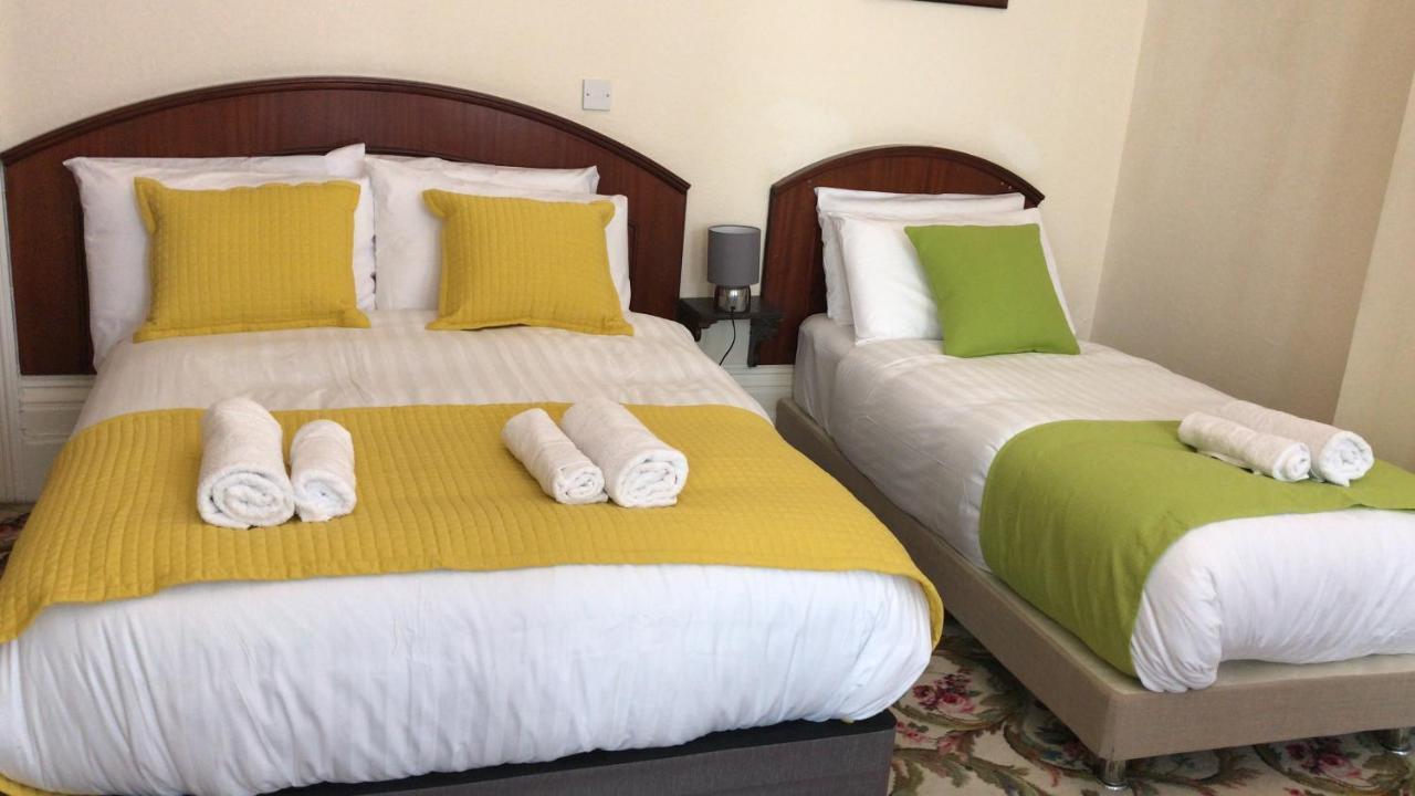 Pearl & Pebbles Eastbourne Hotell Exteriör bild