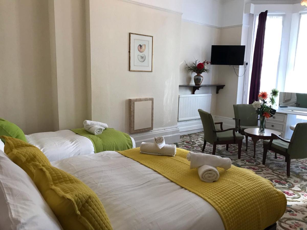 Pearl & Pebbles Eastbourne Hotell Exteriör bild