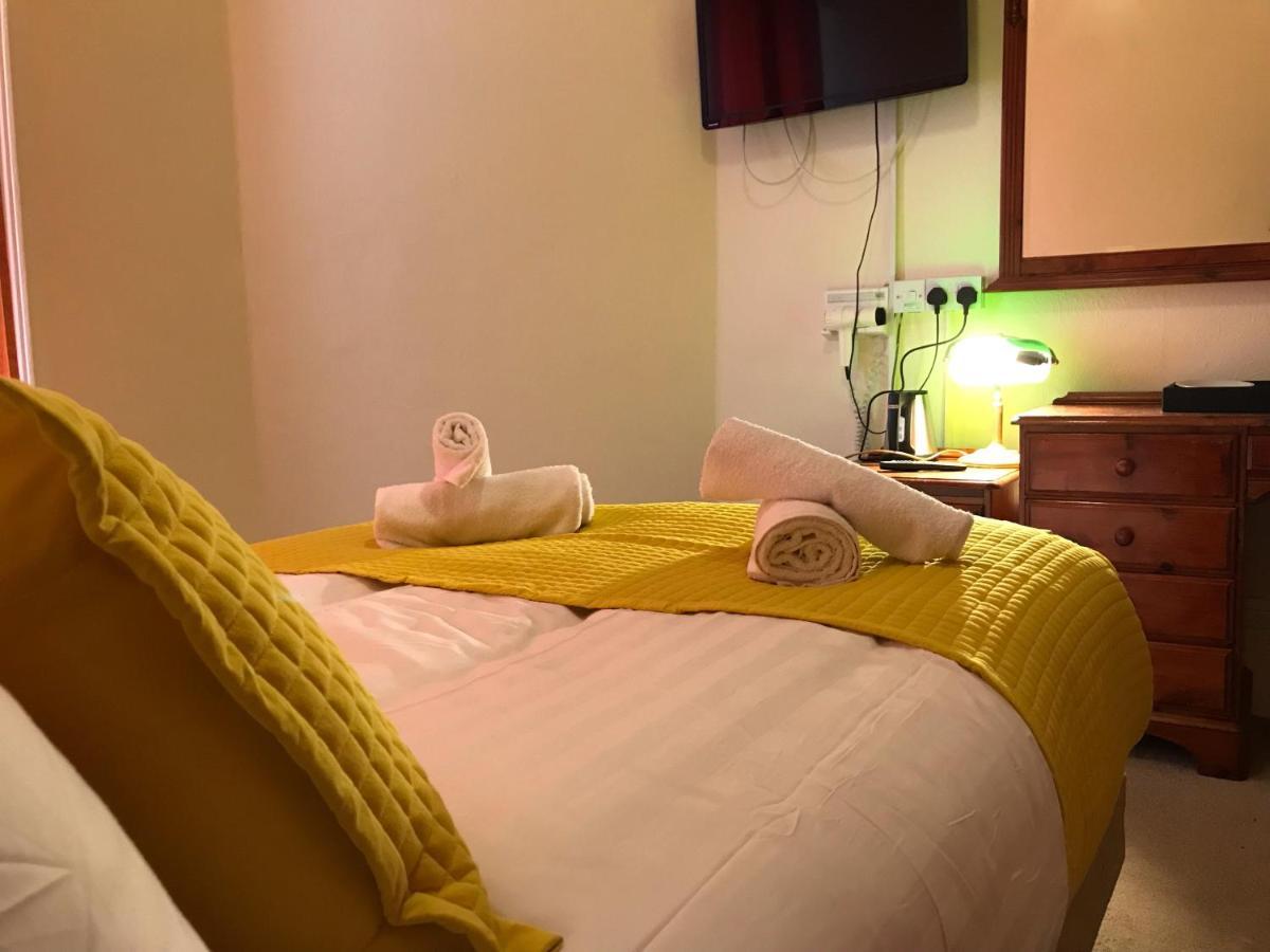 Pearl & Pebbles Eastbourne Hotell Exteriör bild