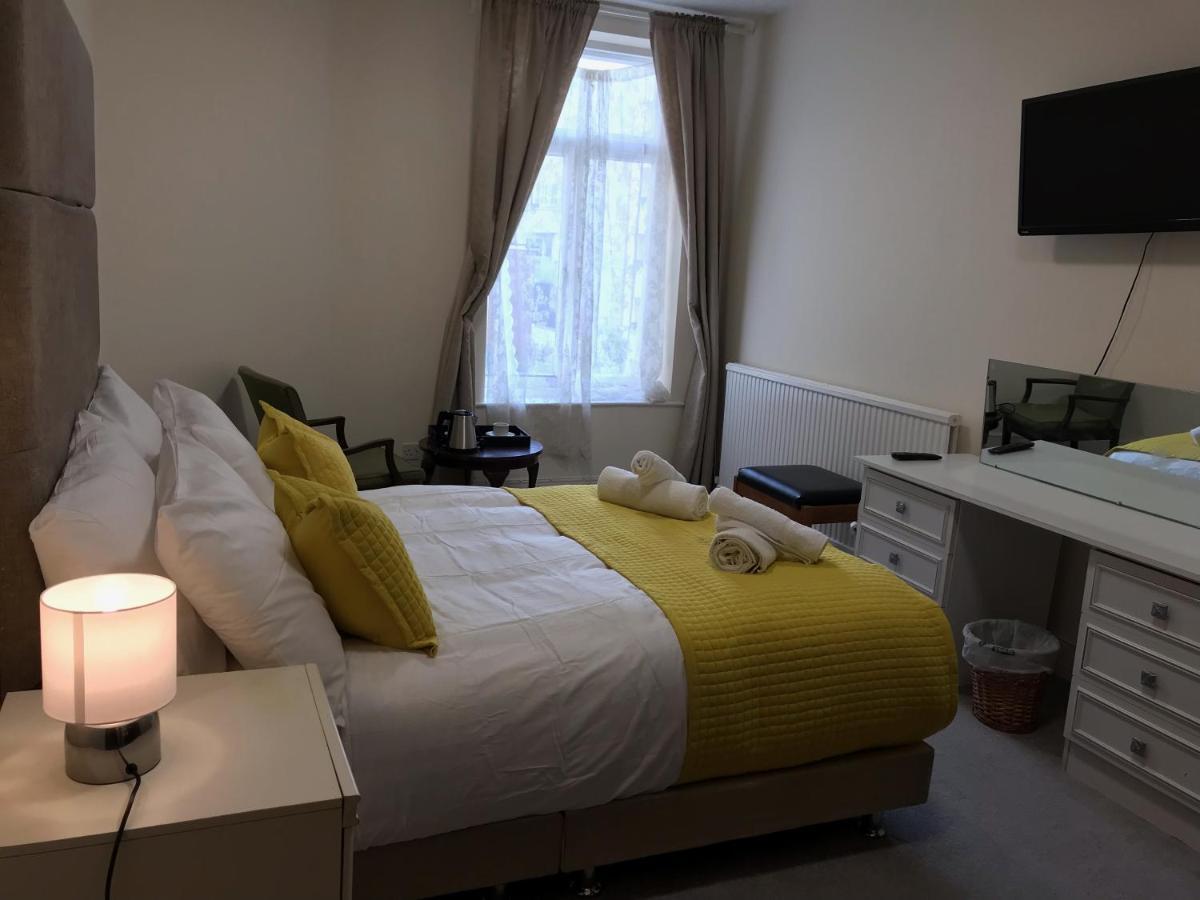 Pearl & Pebbles Eastbourne Hotell Exteriör bild