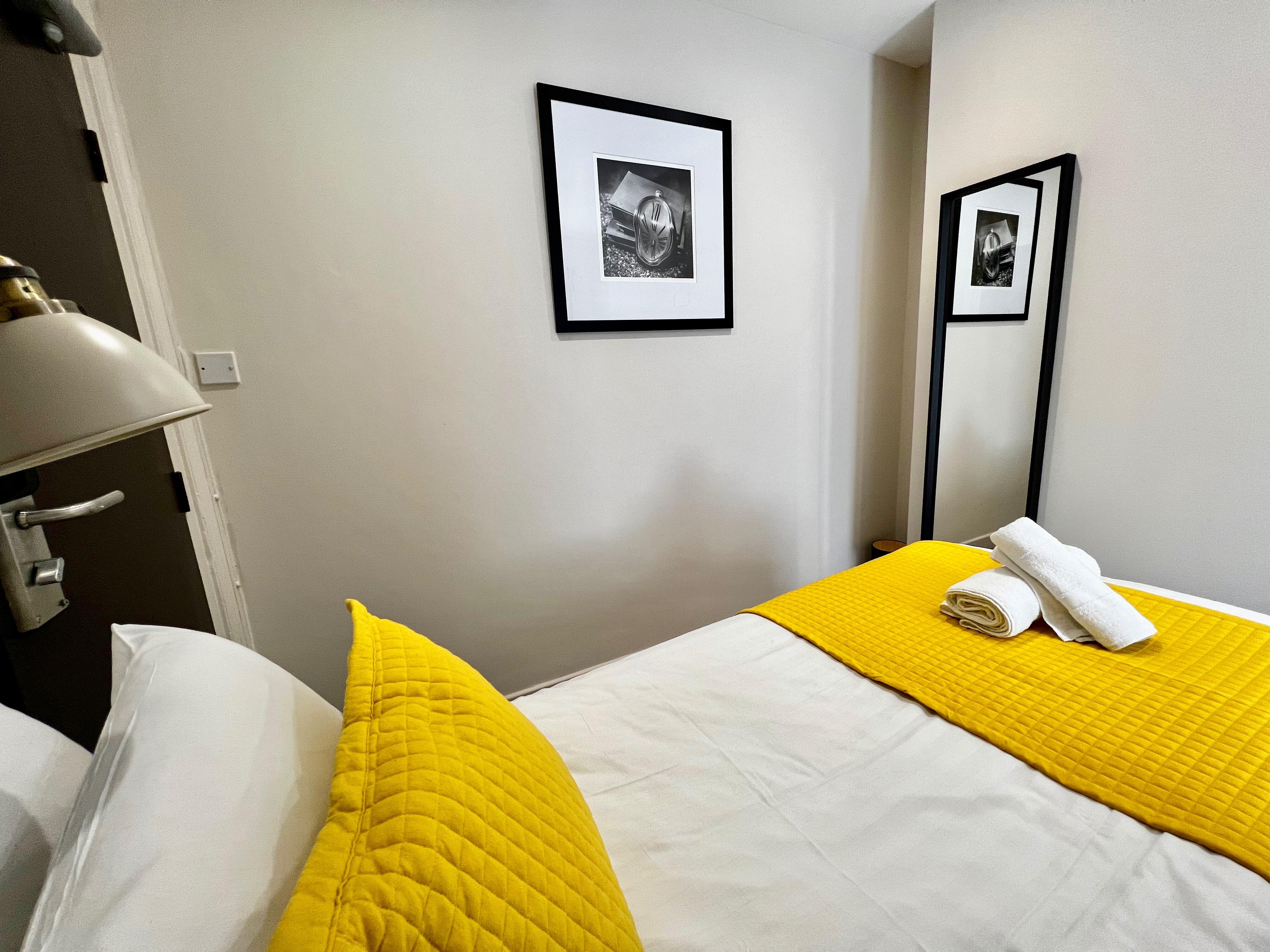Pearl & Pebbles Eastbourne Hotell Exteriör bild