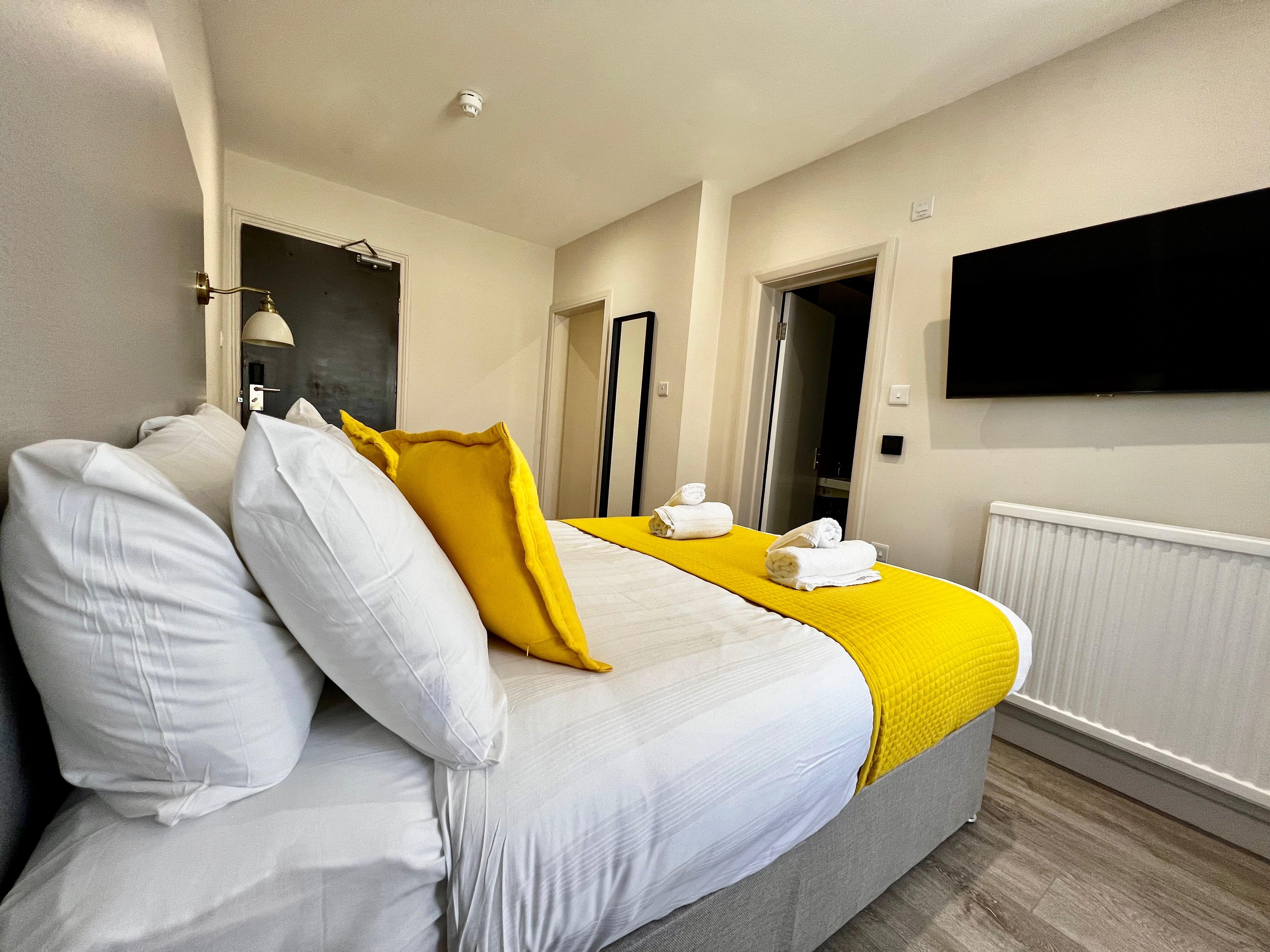 Pearl & Pebbles Eastbourne Hotell Exteriör bild