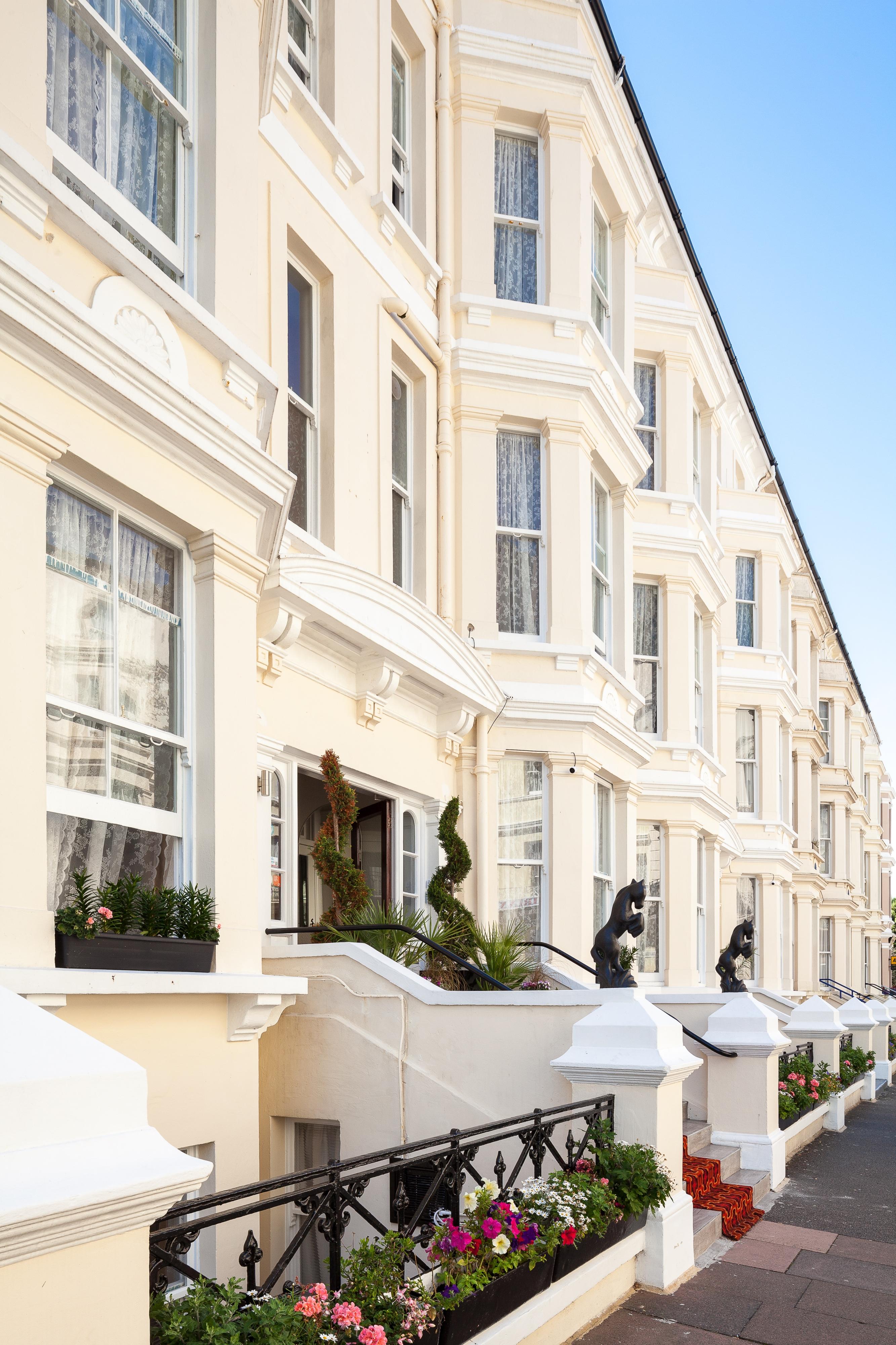 Pearl & Pebbles Eastbourne Hotell Exteriör bild