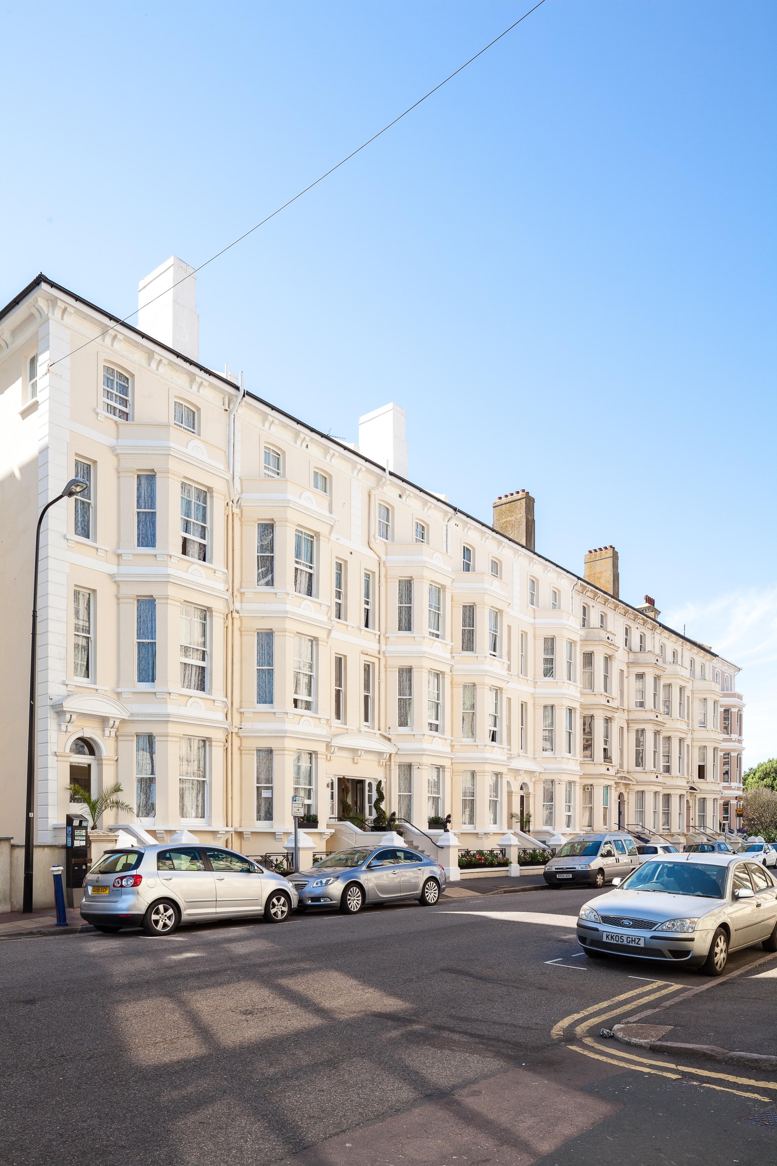 Pearl & Pebbles Eastbourne Hotell Exteriör bild